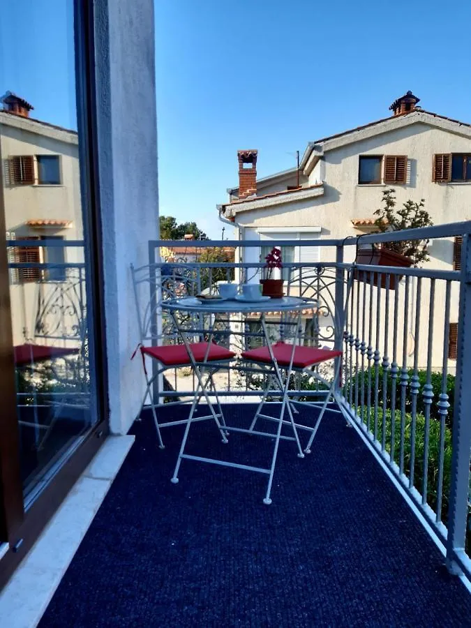 פומר Studio Apartment Meden