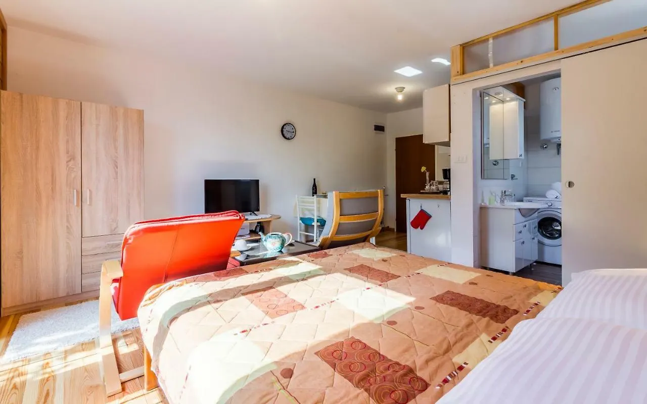 פומר Studio Apartment Meden קרואטיה